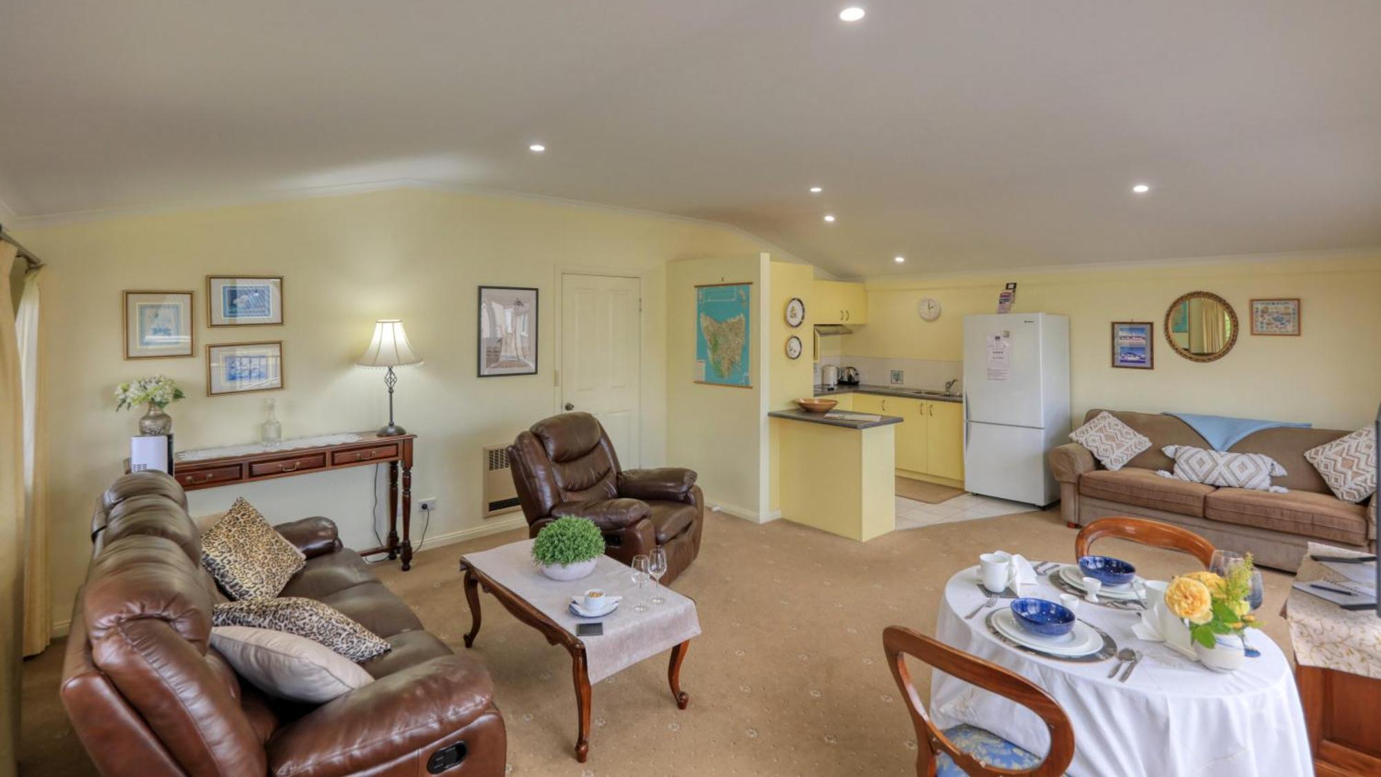 Birchwood On The River - Devonport, Tasmania - Self-Contained And Self-Catering Accommodation Zewnętrze zdjęcie